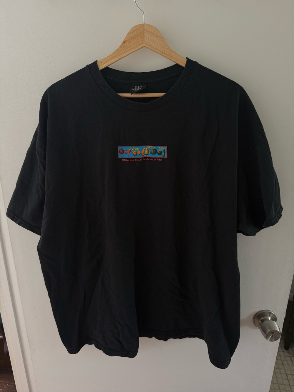 Urban Outfitters Fruit and Veggie Graphic Size XL